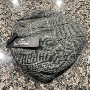 Major brand flat cap.  “Peaky”Blinders inspired hat.  New with tags